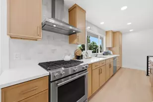 1934 E Severn Dr, Holladay, UT 84124 - Photo 8