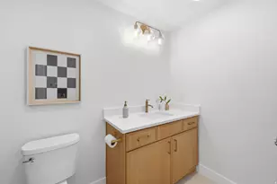 1934 E Severn Dr, Holladay, UT 84124 - Photo 12
