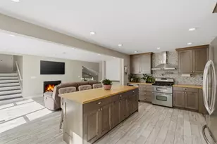 10754 S 1225 E, Sandy, UT 84094 - Photo 8