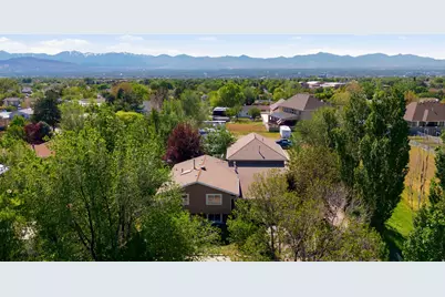 10754 S 1225 E, Sandy, UT 84094 - Photo 2