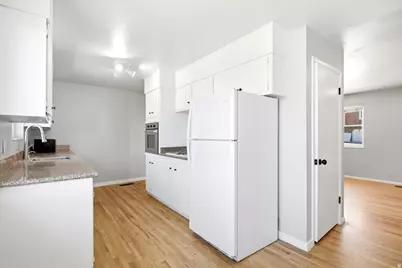 473 E 1650 S, Bountiful, UT 84010 - Photo 8