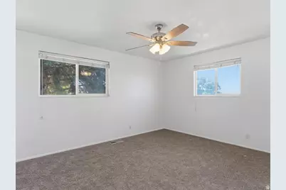 473 E 1650 S, Bountiful, UT 84010 - Photo 12