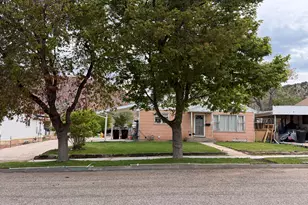 299 S 300 E, Cedar City, UT 84720 - Photo 2
