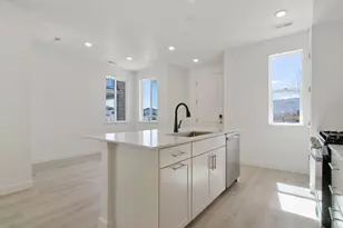 6357 W Pyramid Peak Ln, Herriman, UT 84096 - Photo 4