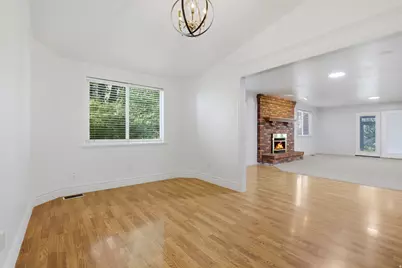18 W 900 N, Bountiful, UT 84010 - Photo 10