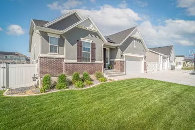 3362 W 2500 N, Clinton, UT 84015 - Photo 2