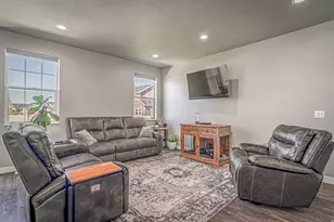 3362 W 2500 N, Clinton, UT 84015 - Photo 4