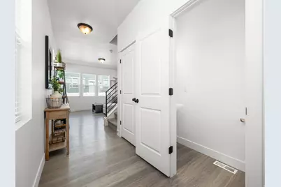 3610 N Stallion St, Eagle Mountain, UT 84005 - Photo 10