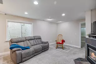 1319 E Old Maple Ct, Murray, UT 84117 - Photo 20