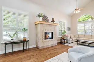 1319 E Old Maple Ct, Murray, UT 84117 - Photo 4