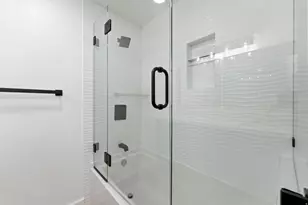 871 N Bonita Way E, Centerville, UT 84014 - Photo 20