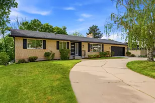 871 N Bonita Way E, Centerville, UT 84014 - Photo 1