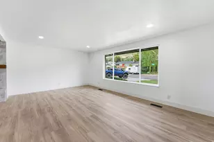 871 N Bonita Way E, Centerville, UT 84014 - Photo 10