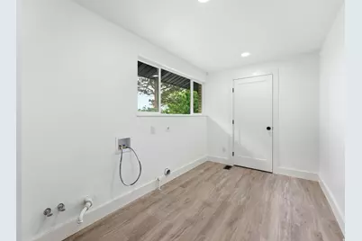 871 N Bonita Way E #19, Centerville, UT 84014 - Photo 12