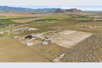 9317 N Sunset Dr, Thatcher, UT 84337 - Photo 4