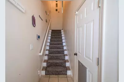 986 N Shetland Ln W, Farmington, UT 84025 - Photo 2