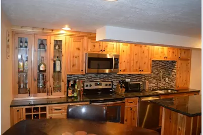 4120 S 3340 E, Holladay, UT 84124 - Photo 18