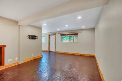 4120 S 3340 E, Holladay, UT 84124 - Photo 18