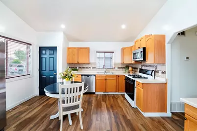 552 E 300 N, Roosevelt, UT 84066 - Photo 16