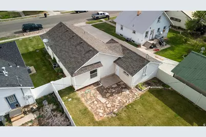 552 E 300 N, Roosevelt, UT 84066 - Photo 8