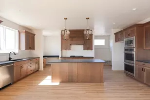 8569 S Maple Water Dr W, West Jordan, UT 84081 - Photo 6