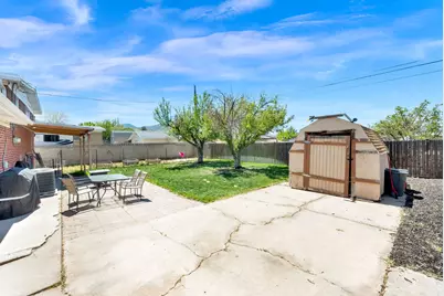 401 N Lakeview Ave E, Tooele, UT 84074 - Photo 18