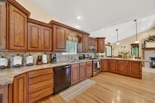 6621 S 1540 E, Uintah, UT 84405 - Photo 4