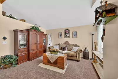 6621 S 1540 E, Uintah, UT 84405 - Photo 10
