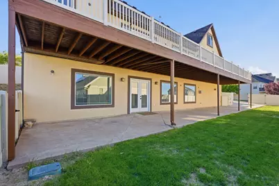 2894 S Fox Pointe Dr W, Saratoga Springs, UT 84045 - Photo 32