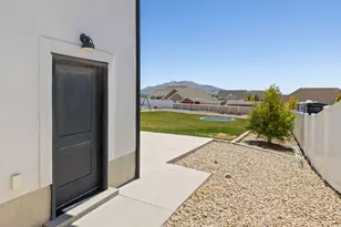 2228 E Grenada Ln, Eagle Mountain, UT 84005 - Photo 40