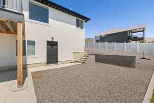 2228 E Grenada Ln, Eagle Mountain, UT 84005 - Photo 38