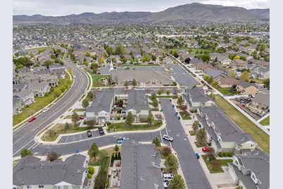 13047 S Padstow Ln, Herriman, UT 84096 - Photo 36
