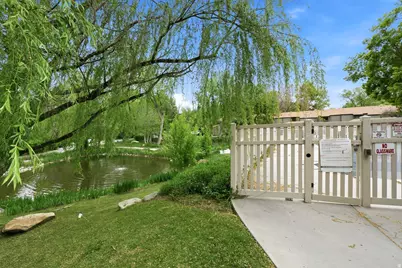 5565 S Willow Lane Ln E #A, Murray, UT 84107 - Photo 22