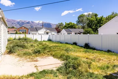 307 S Park St W, Layton, UT 84041 - Photo 18