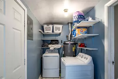 307 S Park St W, Layton, UT 84041 - Photo 14