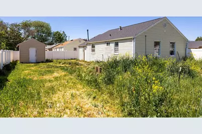 307 S Park St W, Layton, UT 84041 - Photo 20
