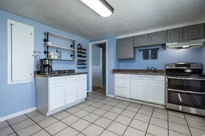 307 S Park St W, Layton, UT 84041 - Photo 8