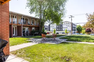370 W 800 N, Salt Lake City, UT 84103 - Photo 18