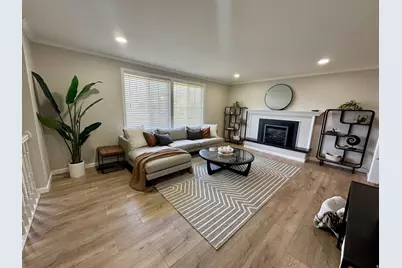 909 W 1800 S, Woods Cross, UT 84087 - Photo 2