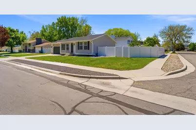 11058 S Sandy Creek Dr. Dr E, Sandy, UT 84094 - Photo 4