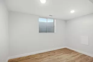 11058 S Sandy Creek Dr Dr E, Sandy, UT 84094 - Photo 24