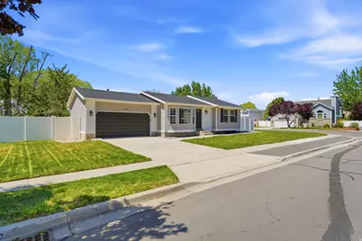 11058 S Sandy Creek Dr. Dr E, Sandy, UT 84094 - Photo 4