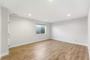11058 S Sandy Creek Dr Dr E, Sandy, UT 84094 - Photo 30