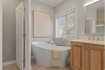 2771 N 2125 E, Layton, UT 84040 - Photo 28