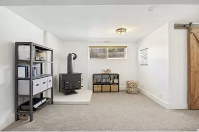 7067 S 2155 E, Cottonwood Heights, UT 84121 - Photo 22