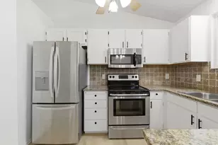 6449 S 4015 W, Taylorsville, UT 84129 - Photo 8