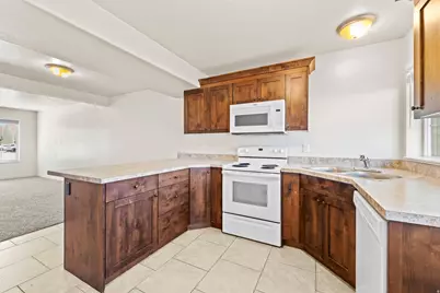 1045 S 1200 W #70 B, Ogden, UT 84404 - Photo 4
