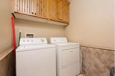 687 S 2080 E, Springville, UT 84663 - Photo 36