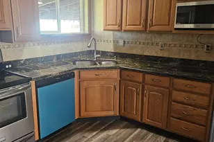 651 Sherwood Dr, Layton, UT 84041 - Photo 4
