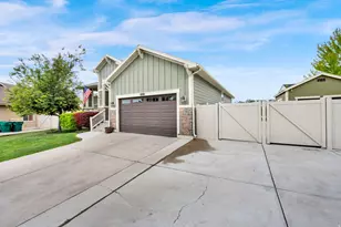 2531 N 1000 E, Layton, UT 84040 - Photo 4